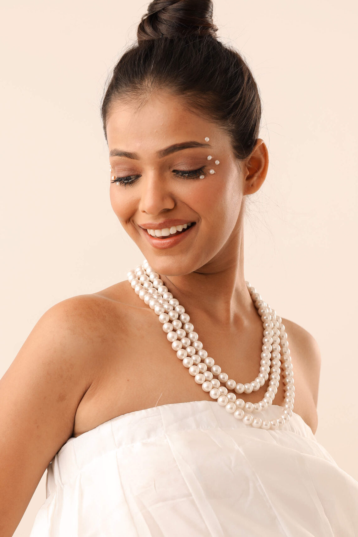 Gayatri Pearl Necklace