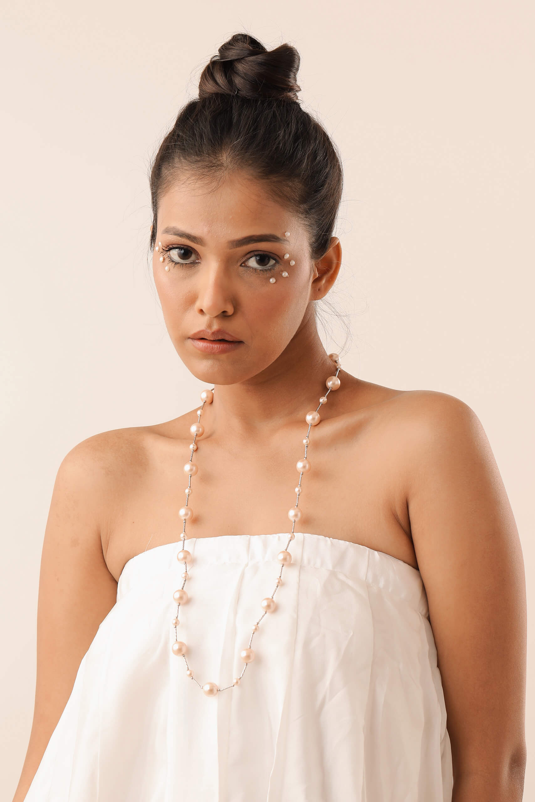 Nefertiti String of Pearls