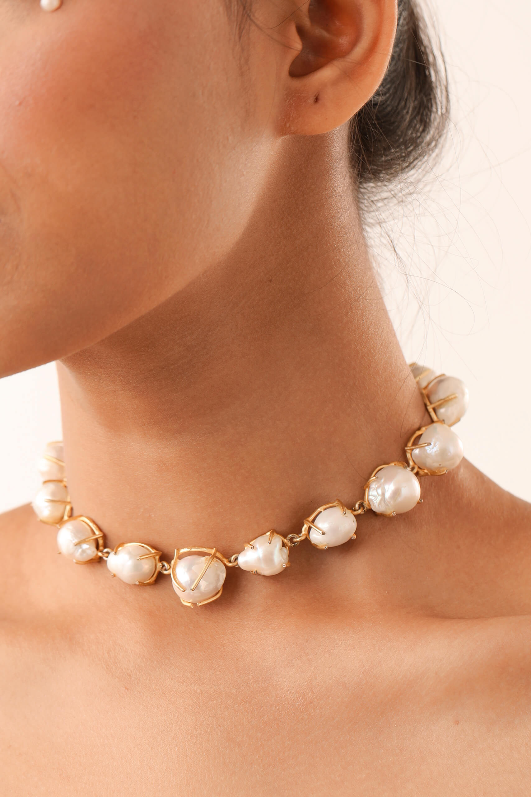 Augusta Baroque Pearl choker