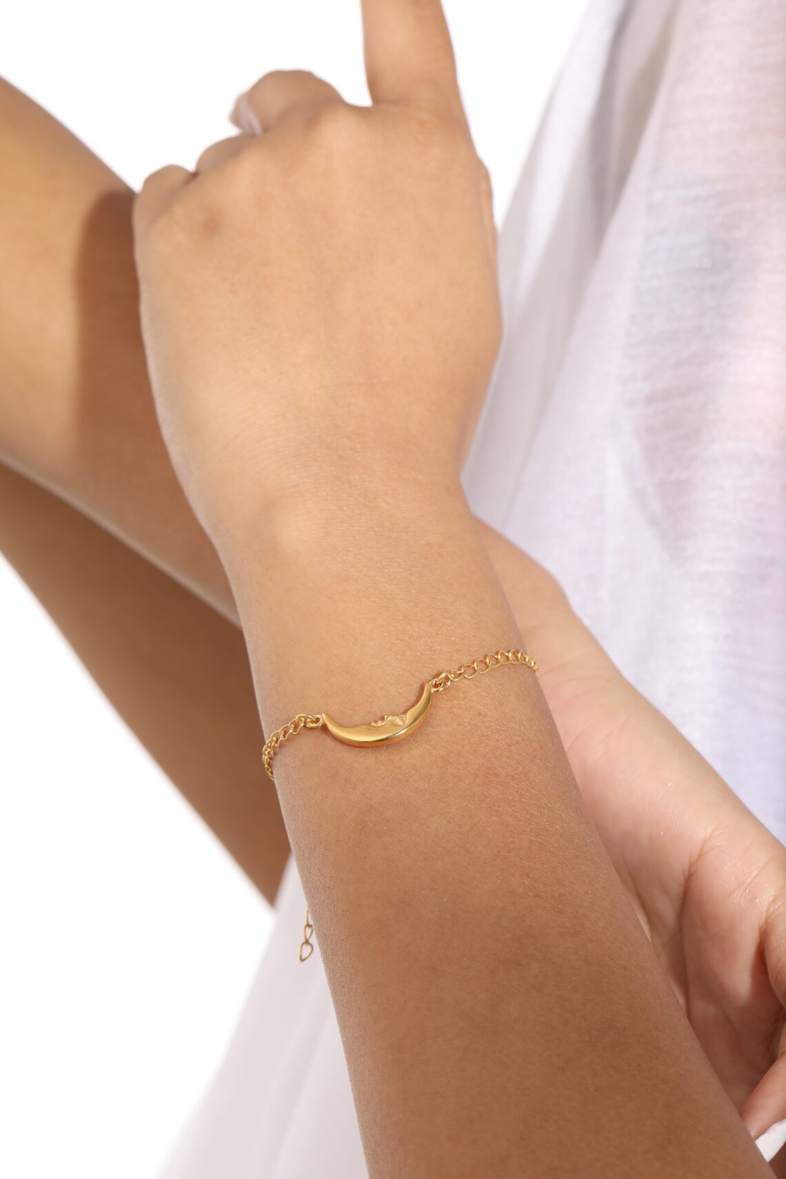 Sashmi : Moon Bracelet